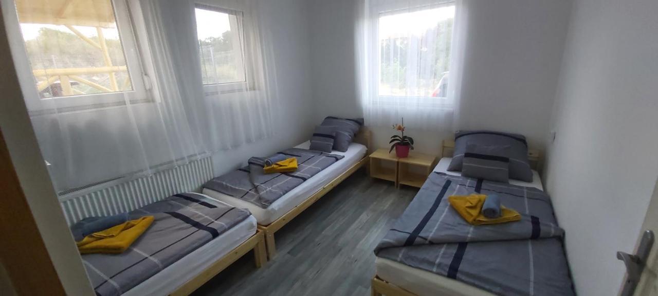 Lali Apartman Balatonudvari Exterior photo